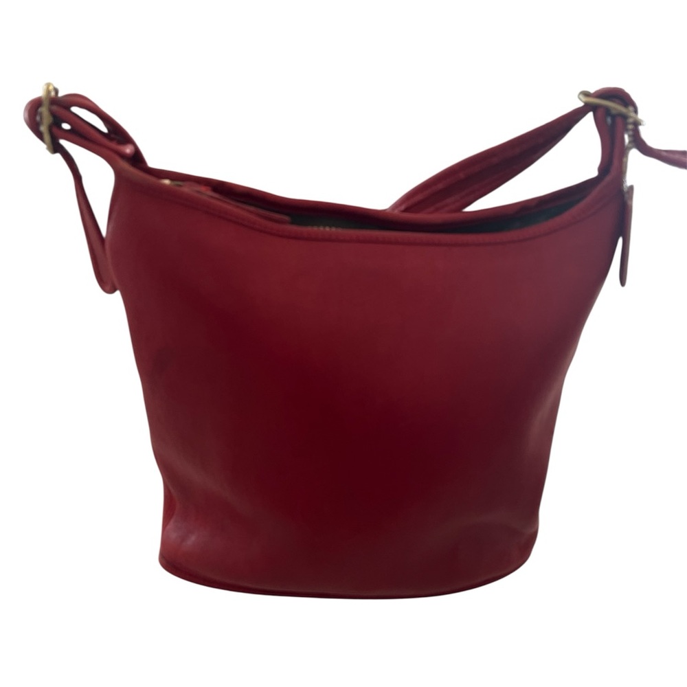 Coach vtg red bucket bag with original hang tag